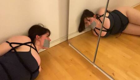 Snowflake - Swimsuit Captured MP4