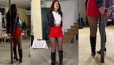 Begging For The Bathroom (iPhone) - Jasmine St James