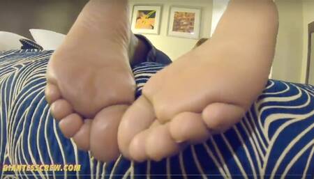 Giantess Crew – Mirandha – Foot Life