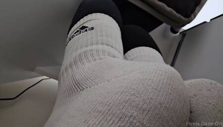 Unaware Giantess Working on Laptop in Socks Pt 3