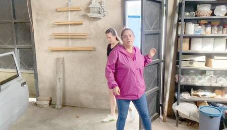 Jarlyn Cranks & drives the Fiat with Barbara to go shopping