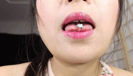 4K Martina Mouth Shame