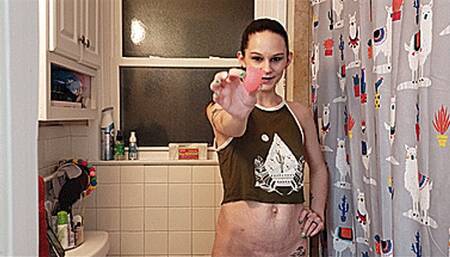 Showing Off My Menstrual Cup (4K - UHD 2160p MP4)