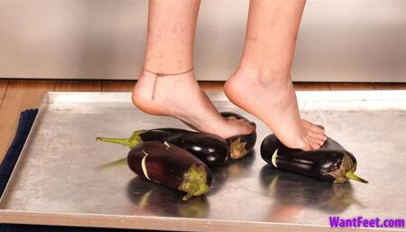 Tessa Eggplant Crush - H MP4