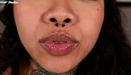 Hunny Bear first mouth vid - MOV