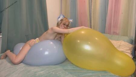 Squeeze Pops and a Blow to Pop Orange 24 Inch Tuftex