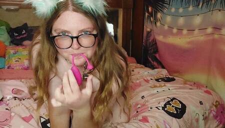 BBW Kitty Masturbates For You