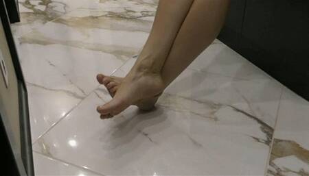 You rub your legs crossed at the ankles MP4 HD 720p