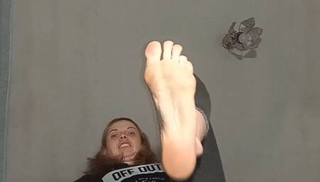 I'm gonna step on your face