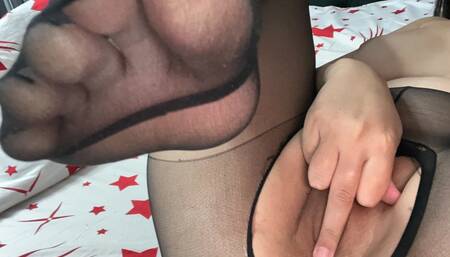 Trick or Treat Pantyhose and Pussy Worship Cuckold