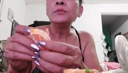 HD Giantess unaware Vore Eating tiny shrunken people stuck in a juicy orange