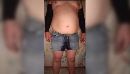 Pissing in Jeans Shorts