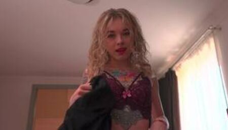 Playful hottie in stockings gives blowjob and balls licking before riding cock. Karneli Bandi