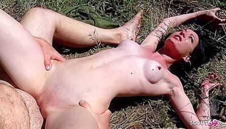 Skinny Teen Tania Pickup For First Assfuck At Public