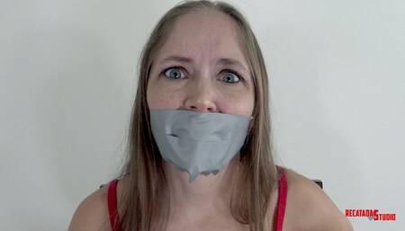 Red & silver looks good on you, Rachel V2