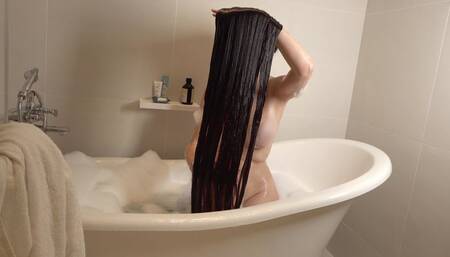 Long Hair Wet – Foamy Shampoo