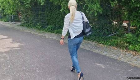 secrets under the table in the restaurant HD wmv 1920x1080