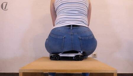 Roxy Toy Car Buttcrush