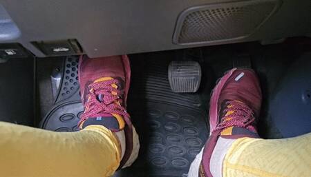 Milah Arches sublime pedal pumping and driving in running shoes and barefoot