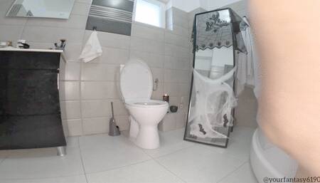 Wednesday is gassy and dirty on the toilet