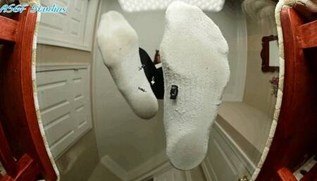 Strawberry crushing in dirty socks! - MP4