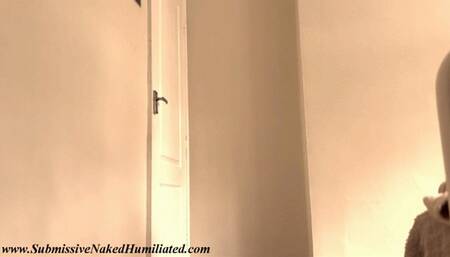 Ellie Roe Strips Off All Her Clothes So All Sorority Complaints Can Be Forgotten!!