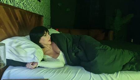 Intruders get their holes stretched by Mrs Incredible