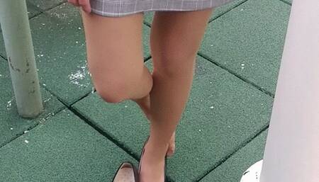 Susanna's tired nylon feet