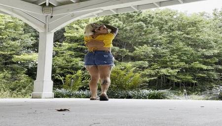 Stripping Outside mp4