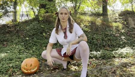 So You Think You Want to Be Under My Ass ??