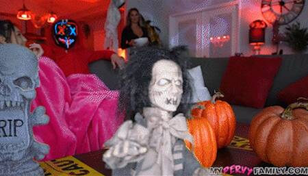 Can I Join? (Halloween Special) - Mp4 4K