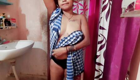 Indian Housewife Huge Boobs 2