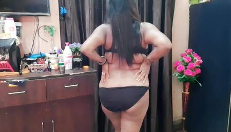 Indian Housewife Huge Boobs - 6
