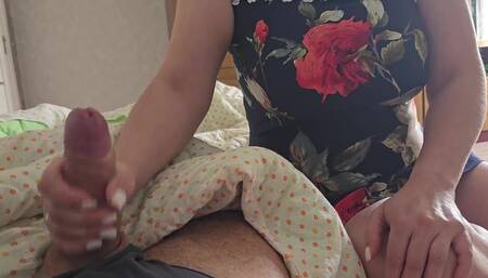 My Stepmom Cleans the Room and I Masturbate My Dick Naked in Front of Her and She Wants to Help Me