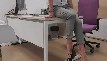 French - Tu rêves d avoir une collègue comme moi !