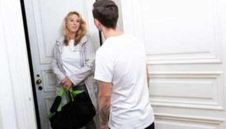 Older lady cant stop the stud from teasing her sensitive spots