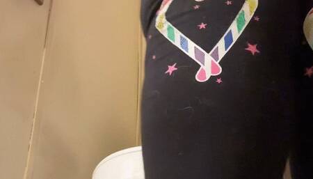 BBW Toilet Bowl Farting