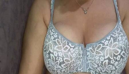 Tits are bouncing on you MP4