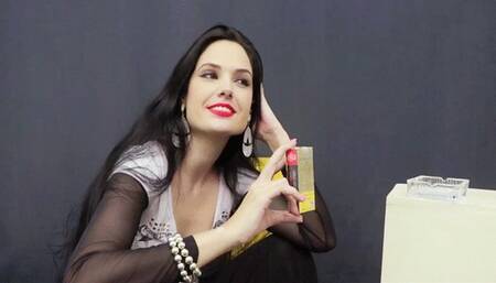 Smoking Girls do Brazil Model Paula 09 (Mp4 1920X1080)