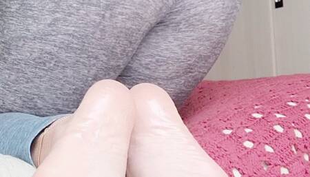 I make you go crazy while I moisturize my soles