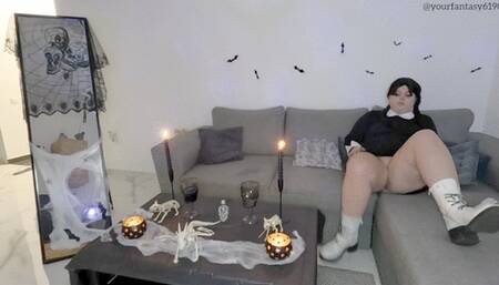 Wednsday is naughty & farts while she plays with her pussy