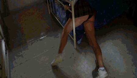 Stuck in a strange house WMV (1920*1080) HD