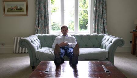 APOLLO : Mr Apollo Teaches Student Foot Worship