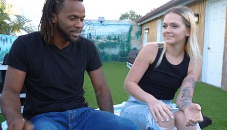 Skinny Dippin' & Anal Gapin' - WMV SD