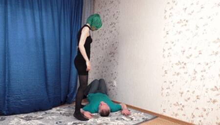 Elegant colleen makes a fetish show with her slave, vf2621x 1080p