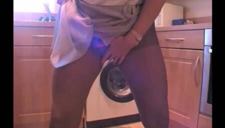 Weeing Through Tights