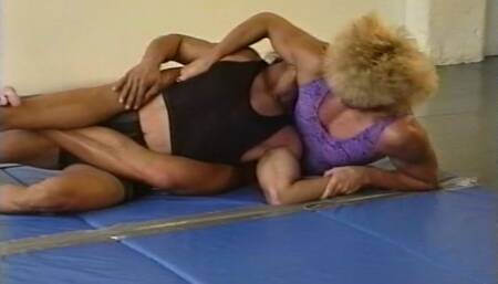 Female Bodybuilder Punishes Male With Chokes & Scissors In One-Sided Beatdown-Tami Frazer vs Eric Pt2