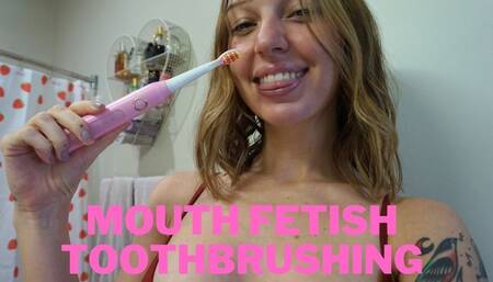 773 Mouth Fetish Toothbrushing