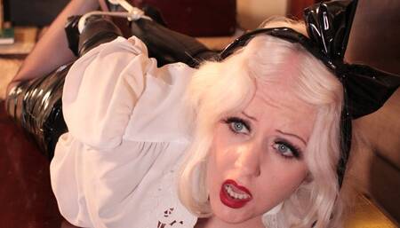 Blonde hog tie 11082023