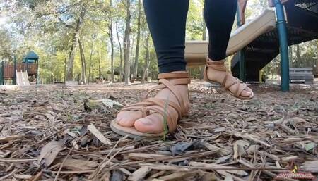 Giantess Crew – Bella – Bella Lockdown